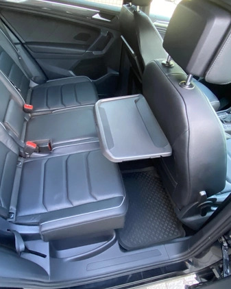 Volkswagen Tiguan cena 129900 przebieg: 77679, rok produkcji 2019 z Warszawa małe 631